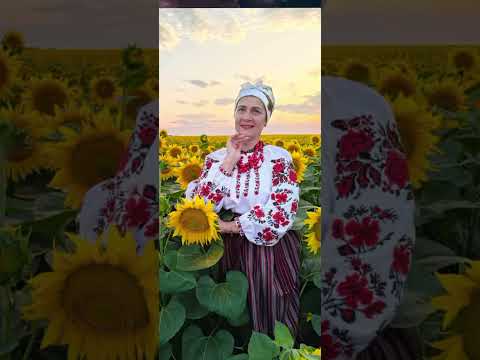 ЛАРІСОЧКО З ДНЕМ НАРОДЖЕННЯ слова пісні Олена Трач Коржова монтаж відео Олена Трач Коржова 