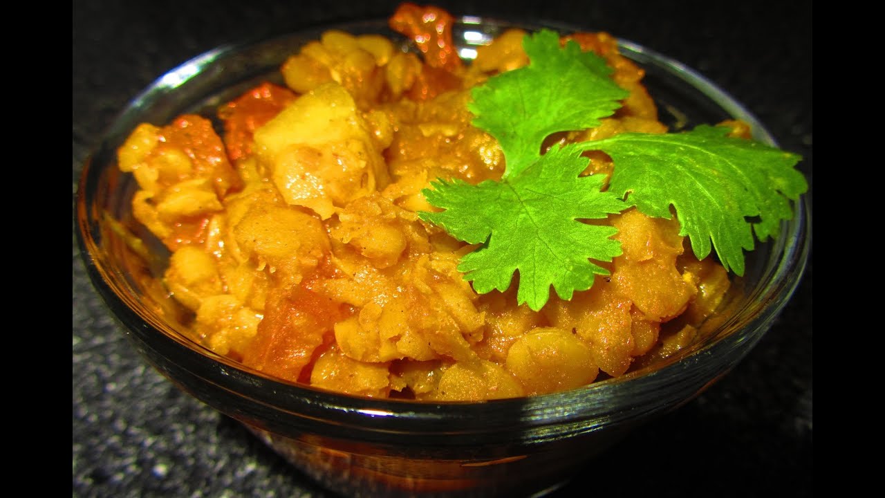 Bottle gourd curry with yellow split gram (Dudhi chana ni daal nu shak) by crazy4veggie.com | Crazy4veggie