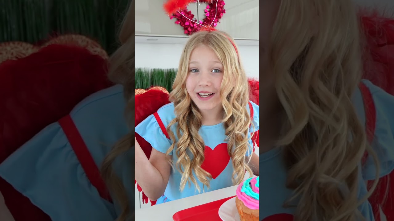 Little Cupid Tries to Help | Valentine Cake Story for Kids