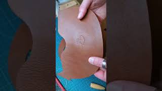 Making the Egg Bag with a leather from Buyleatheronline.com - PDF Pattern