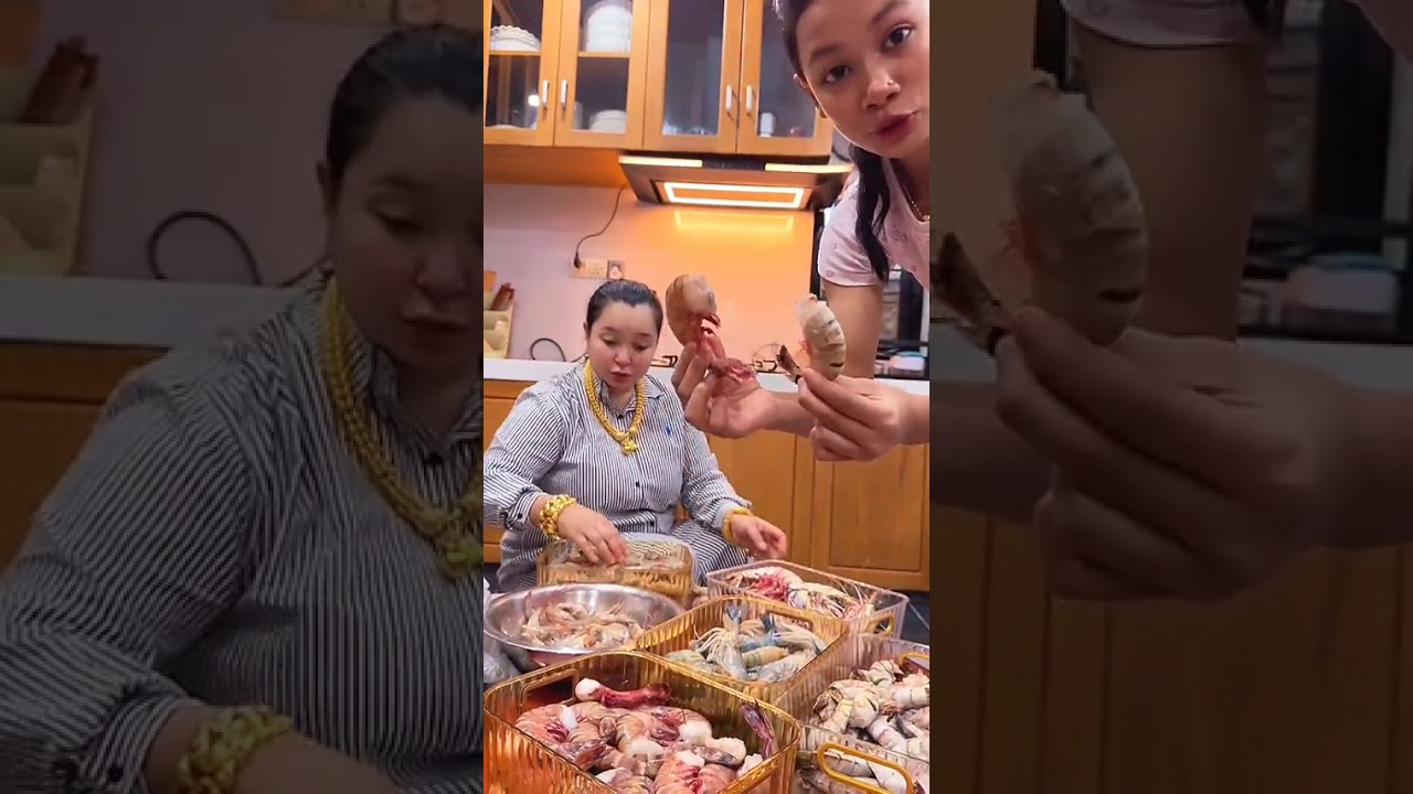 မာလာကျစ်ရေ ငါးတွေပုဇွန်တွေ သေချာဆေးမယ်နော် - မမသဲ 🤗