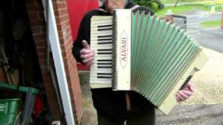 alvari accordion 20110405(102650)(2).mpg