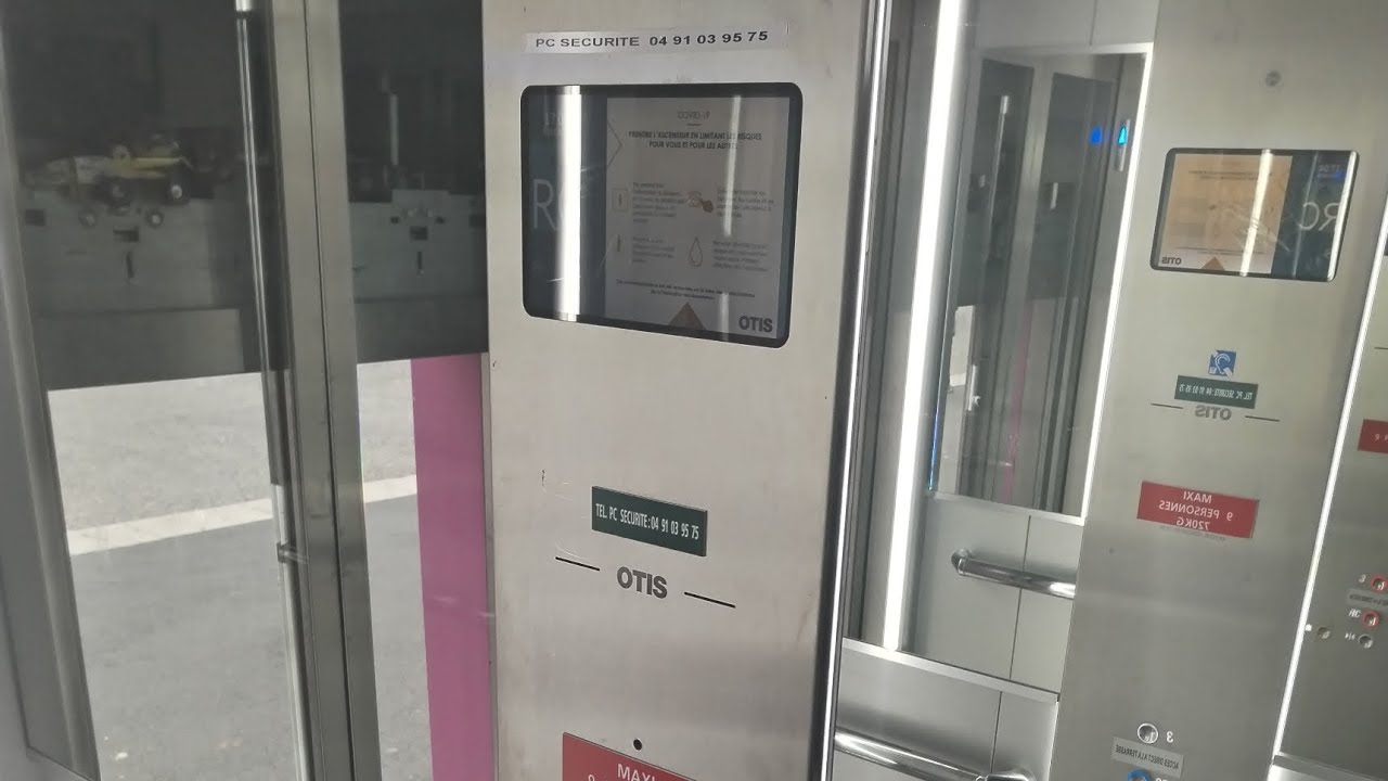 bloqué dans l'ascenseur otis gen2 lva !! Marseille France