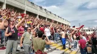 Video thumbnail of "BELLA CIAO: la Curva Nord Livorno a Padova"