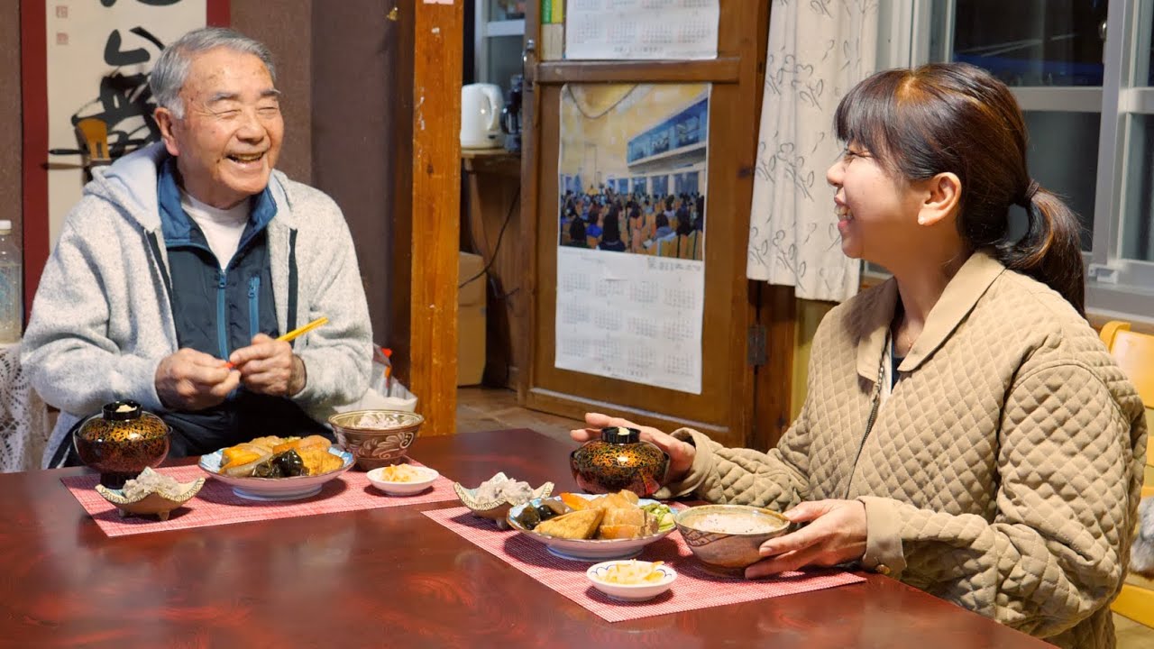 ８８歳沖縄おじぃの健康な暮らし #3（後編）｜親子でつくる沖縄長寿レシピ｜沖縄煮付け｜中味汁｜田芋田楽｜三線 めでたい節