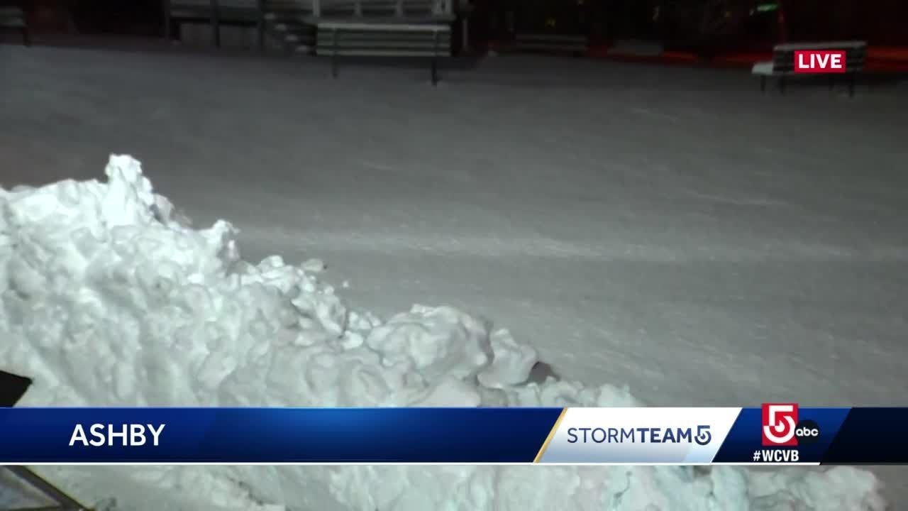 Nearly 6" of snow falls in Ashby YouTube