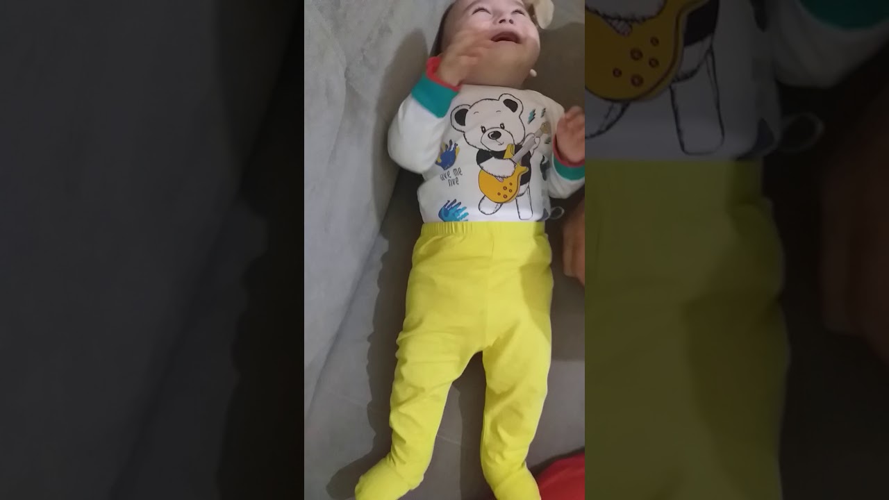 5 buçuk aylik bebek hareketi YouTube