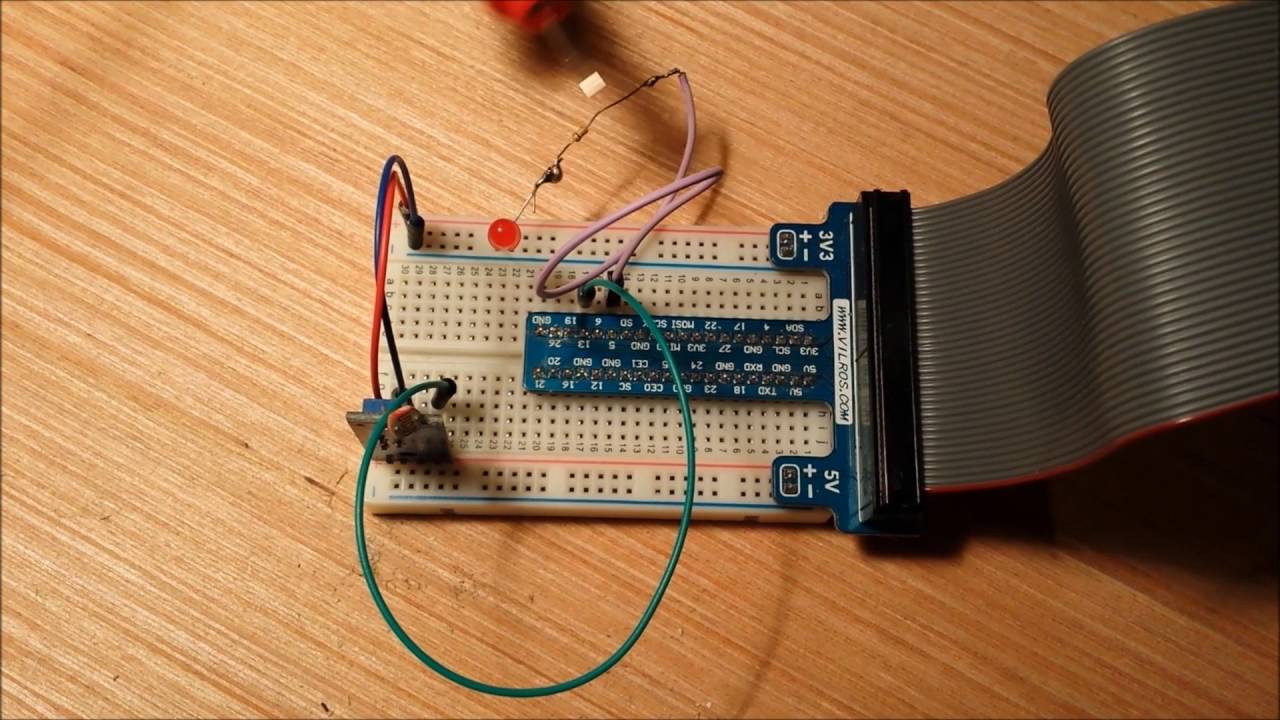 Demo of connecting Raspberry Pi to KY-018 Photo resistance sensor ...