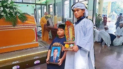 Tang lễ ông (đinh tấn sầu) đại gia đình tiếc thương đưa tiễn tại hoa viên BD.