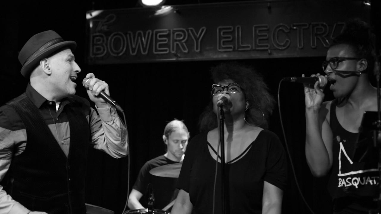 hermajesty-world-smiles-bowery-electric-nyc-4-12-17-youtube