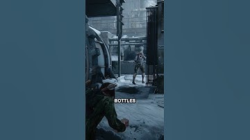 Ellie fighting Clickers in The Last of Us