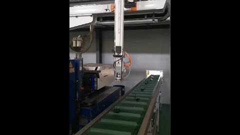 Robot mechanical arm gripper for precision injection mold. https://www.higradegroup.com