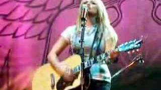 Miranda Lambert - New Strings (Live)