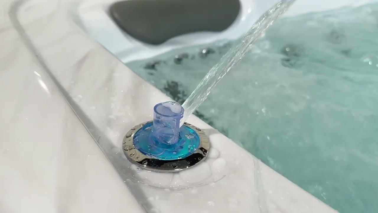 Luxury Spas Infinity 5 Person Hot Tub