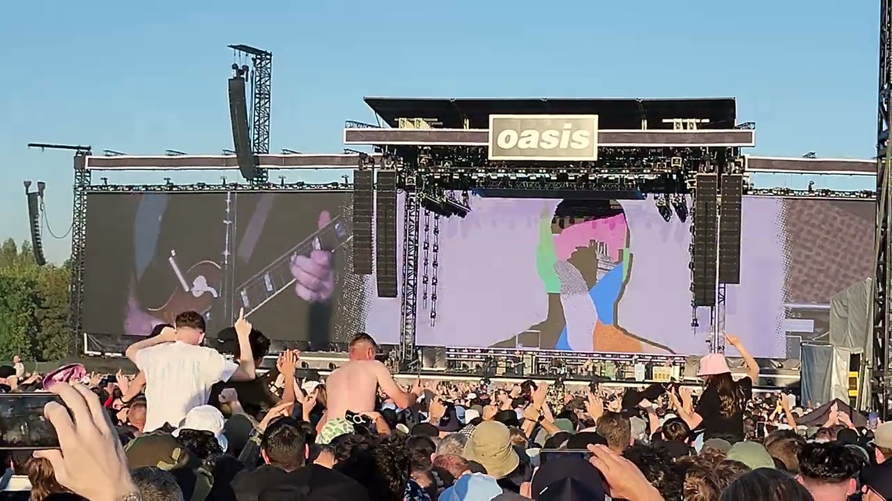 [4K] Oasis - Some Might Say - Live @ Heaton Park 2025  