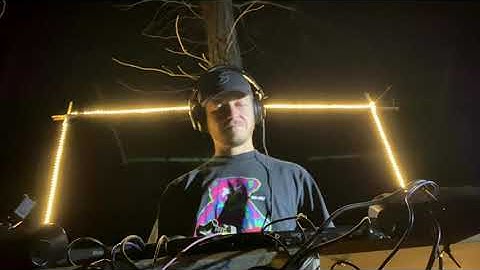 Lit  -  🔥 -   Live Octatrack and Elektron Analog Rytm Techno Performance in the Woods