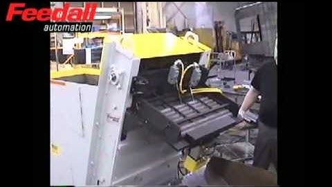 Elevating Hopper Feeder