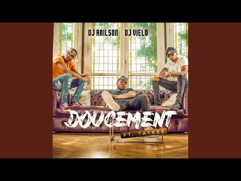 Sleduj Doucement (feat. Taykee) na YouTube