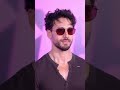 Tiger shroff seeing 👀 love Disha pathani shorts 4k 💕
