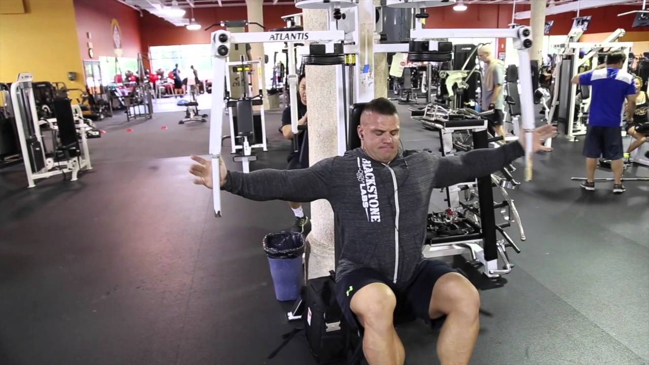 PJ Braun Trains Chest