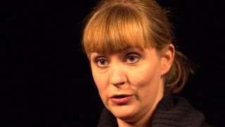 Famous CBS News women on the front line: Justine Redman Net Worth