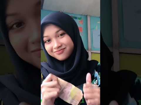 💞TIKTOKER💞TIKTOK HIJAB CANTIK LIDAH PANJANG