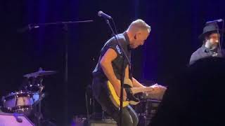Bruce Springsteen & the Dukes of Earle “Darkness on the Edge of Town” (NYC Town Hall, 13 Dec 2021)
