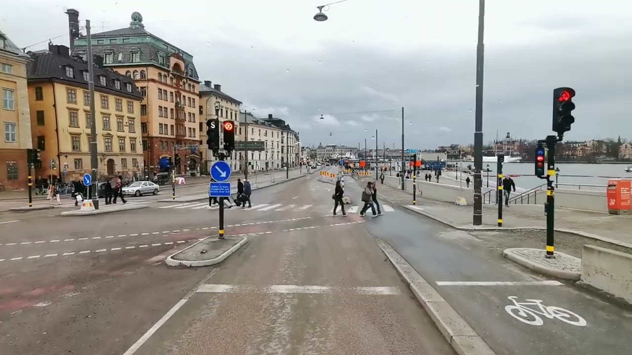 Linje 193 194 195 från Gullmarsplan mot T Centralen, men när tunneln blir avstängd då blir den video