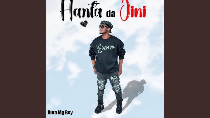 Toyda stol ostida porno