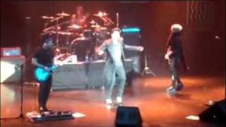 2010-04-09 Adam Lambert Impromptu Disco Dance River Rock.mp4