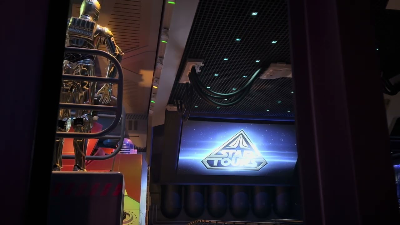 Star Tours: The Adventures Continue - Starspeeder Garage Queue Video FULL Loop