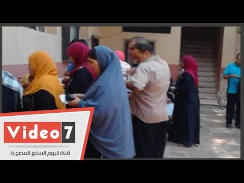 تموين الجيزة تفحص مستندات المتقدمين لتسجيل المواليد الجدد للتأكد من صحتها