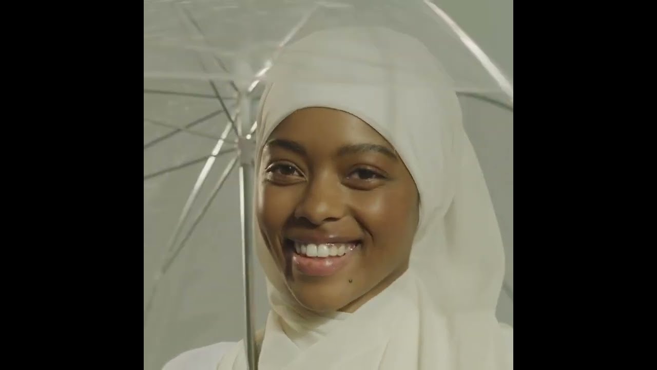 Waterproof Wonder  Cover FX Power Play Foundation