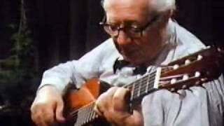 Video voorbeeld van "Andres Segovia: J.S.Bach-Saraband and Gavotte en Rondeau"