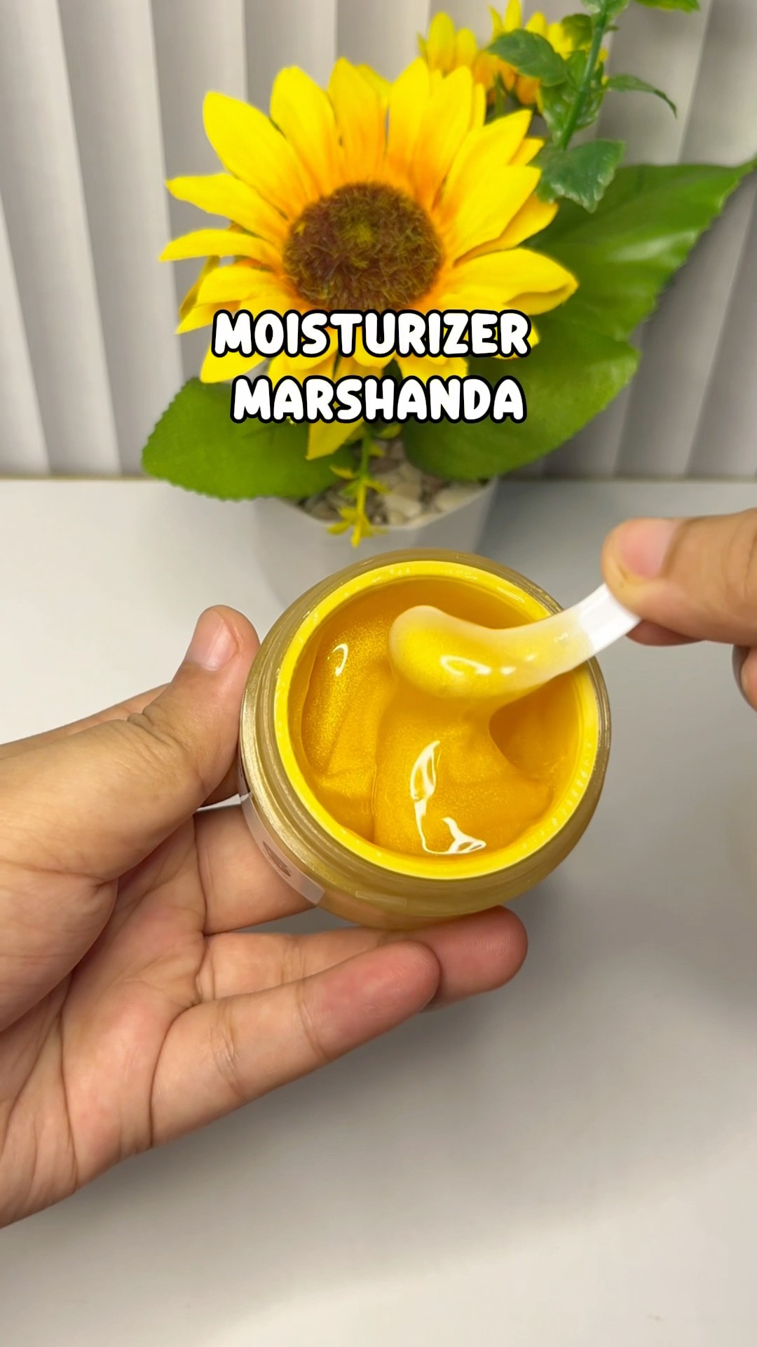 WOW⁉️ EMAS DIPAKE KE MUKA? MOISTURIZER MARSHANDA