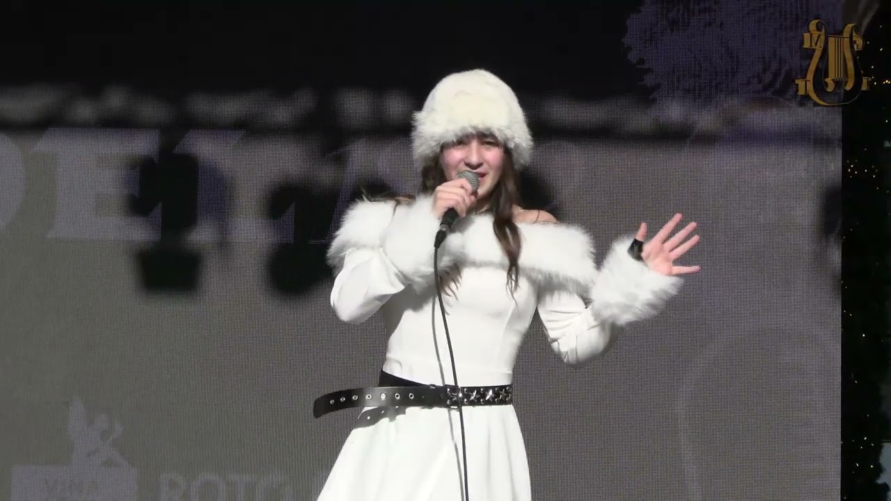 Veronika Lieva i Laura Ivančić - Winter Wonderland