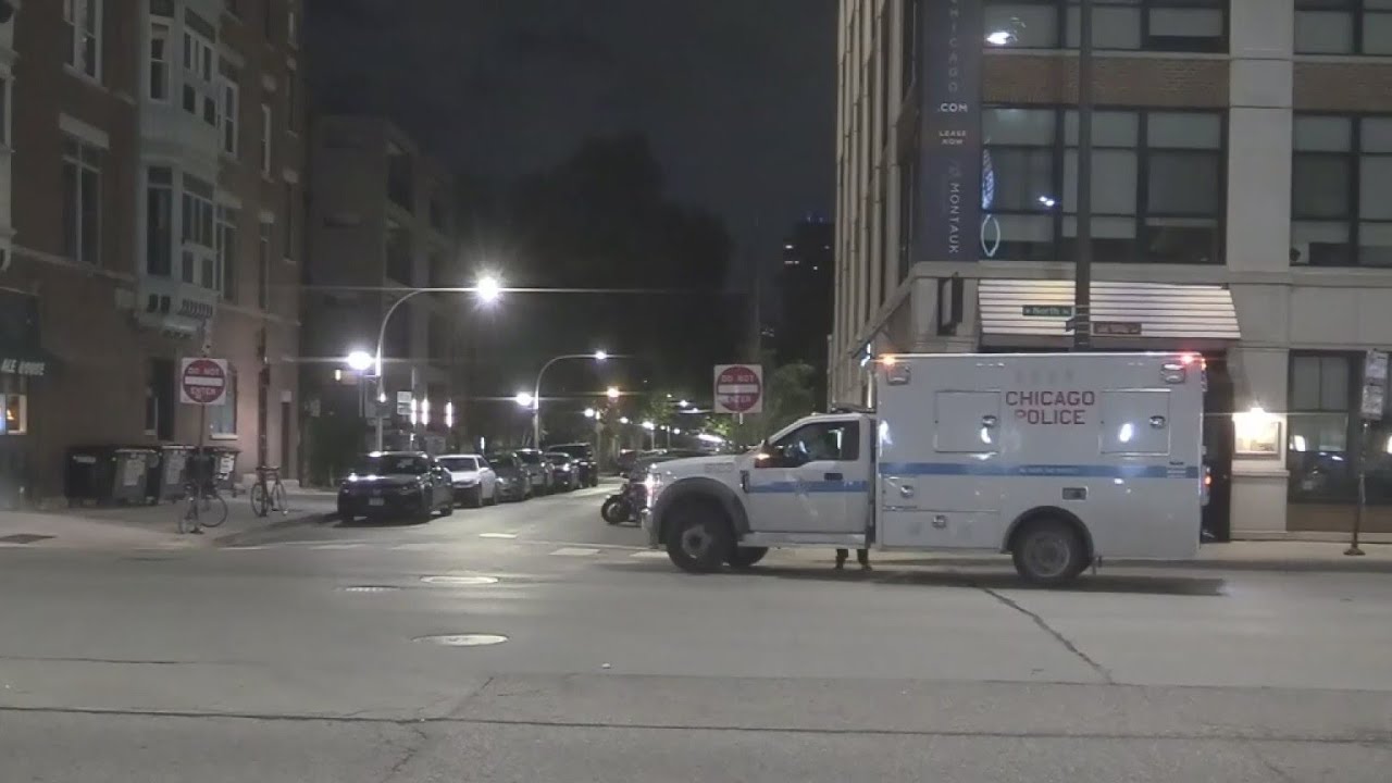 Chicago alderman calls for mayor to help after four overnight robberies ...
