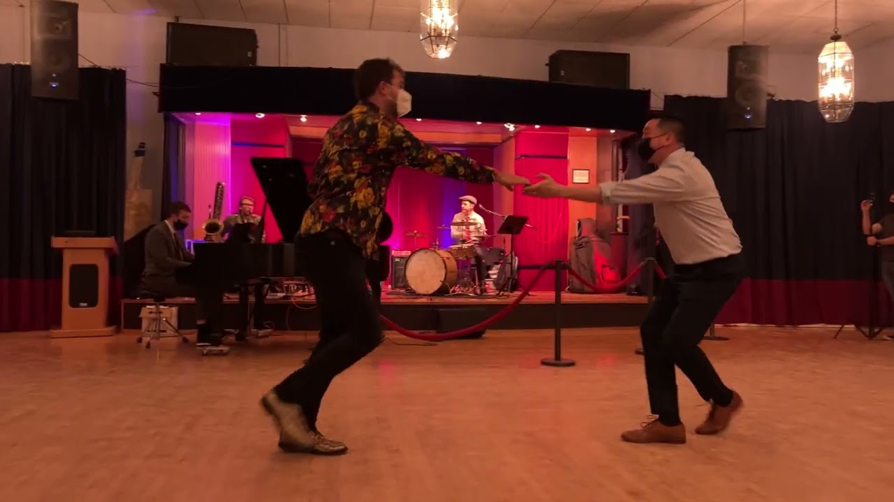 Swing It Seattle - Adam Brozowski demo with Katie & Mark Kihara
