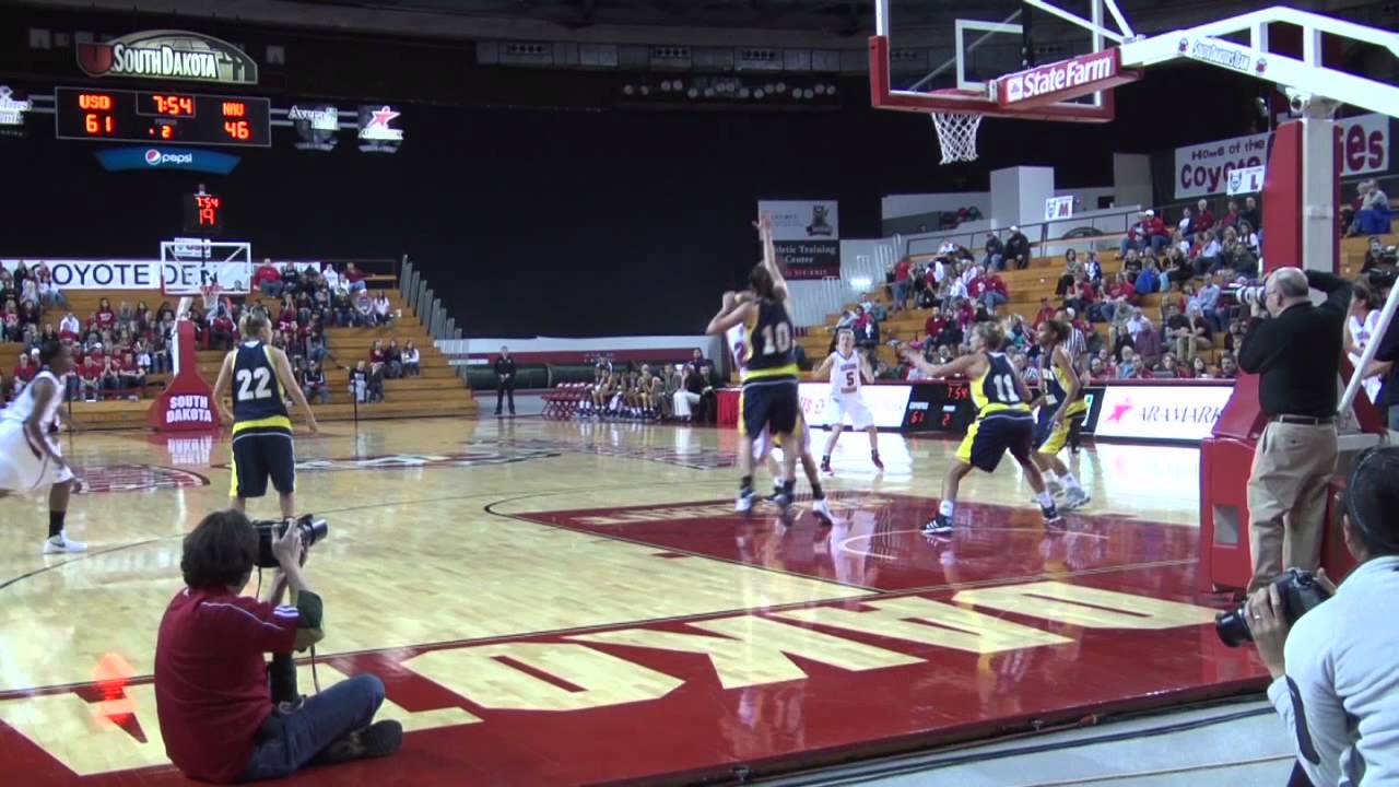 coyotes don edwards South Dakota WBB vs. Northern Arizona