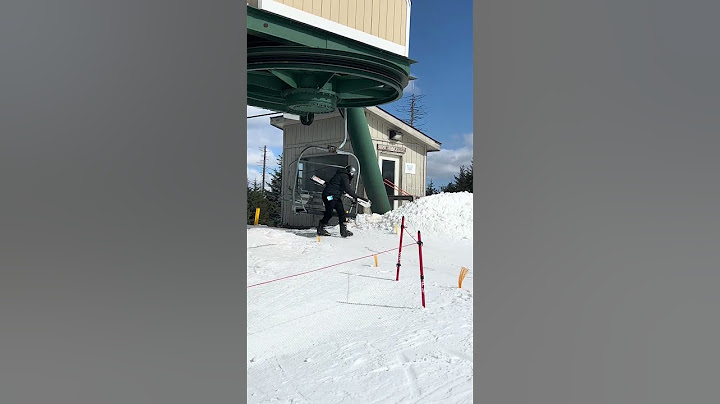 Why You Should Wear Your Skis on the Lift || ViralHog