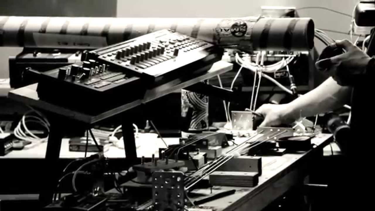 SenderFlos - THE EYES