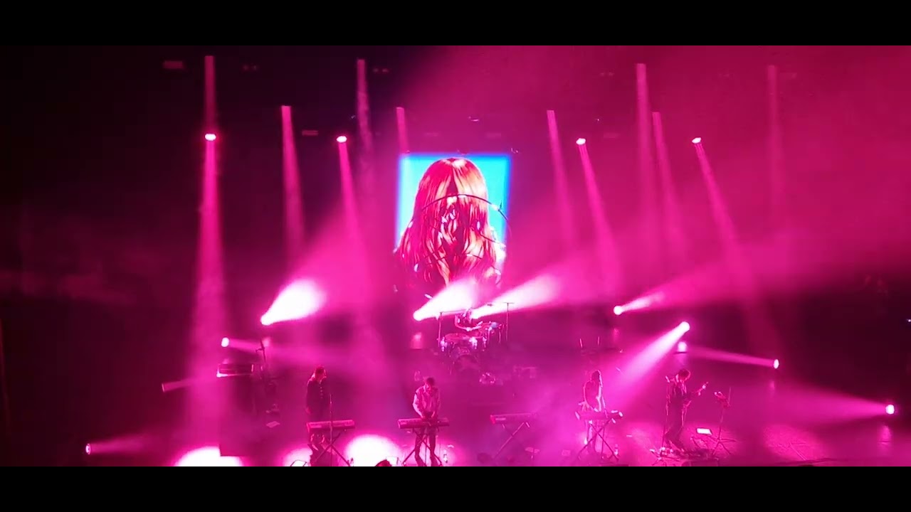 La Femme - Elle ne t'aime pas (live in Cannes 2025 #HD)