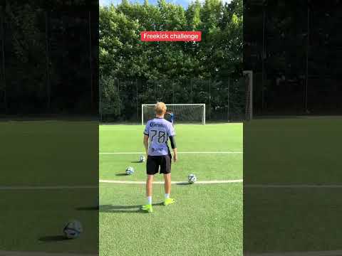 Free kick challenge #highlights #footballgames #footballskillschallenge #subscribers