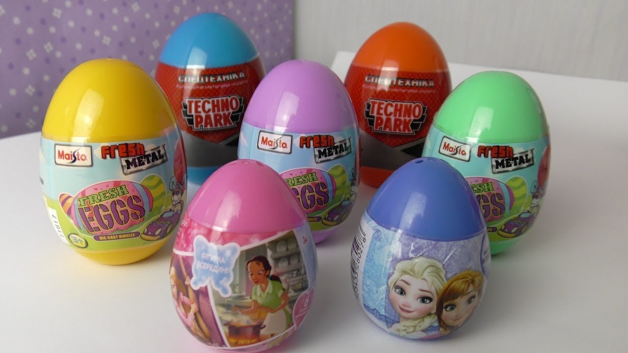 Пластиковые сюрприз. Пластиковые яйца. Яйцо с сюрпризом. Пластмассовое яйцо с сюрпризом. Пластиковые яйца с игрушкой.