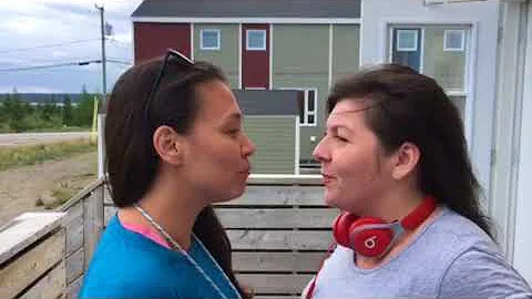 Inuit throatsinging with Charlotte Qamaniq and Nan...