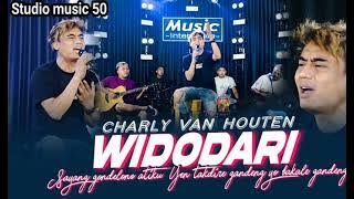 Widodari cover Charly Van Houten'Sayang gondelono tanganku Yen takdire gandeng Yo bakale gandeng'