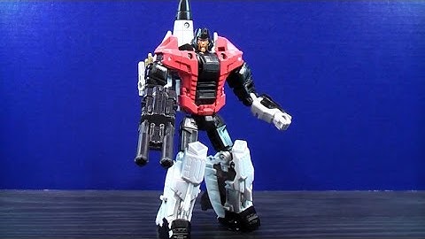 2015 TRANSFORMERS COMBINER WARS SKYDIVE VIDEO TOY REVIEW