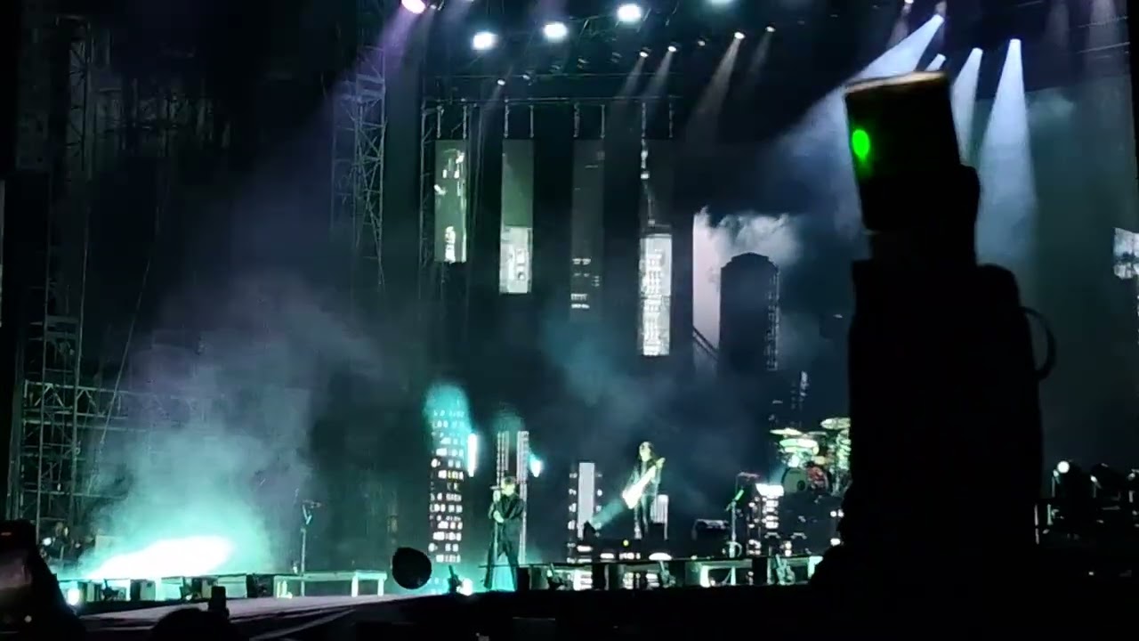 Bad Omens Intro/Concrete Jungle Live Louder Than Life 2025