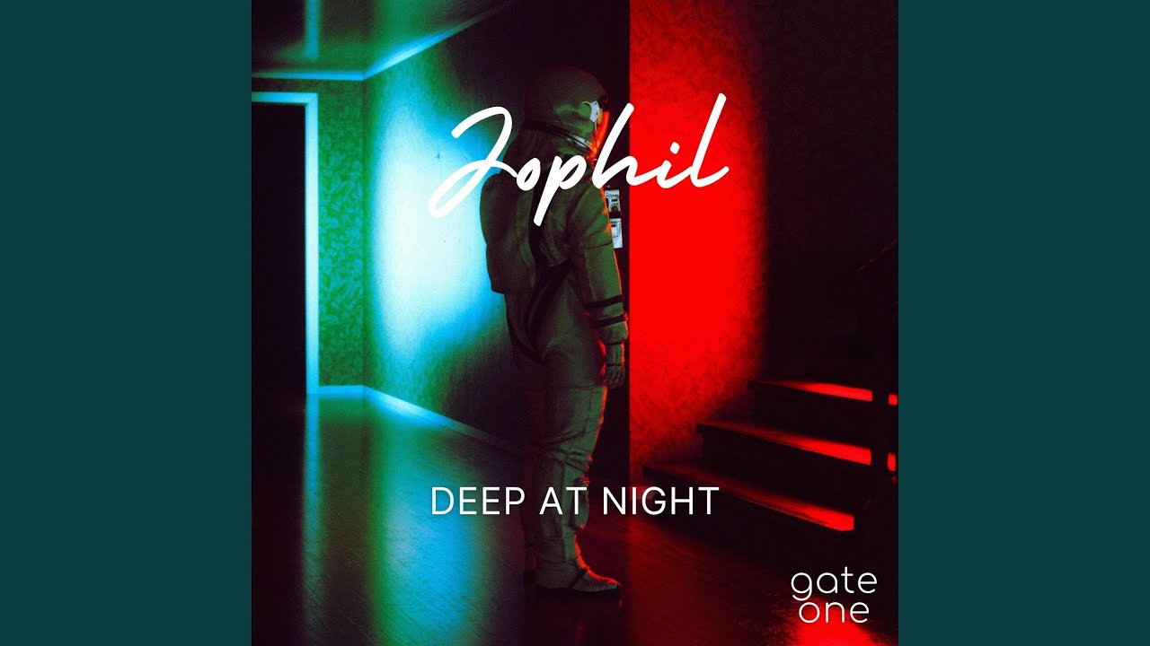YouTubeでDeep At Nightを視聴