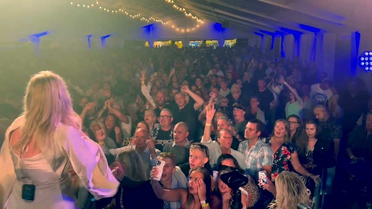 Blender - Shallow (cover)